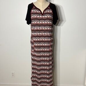 Geometric Pattern Maxi Dress with Black Sleeves